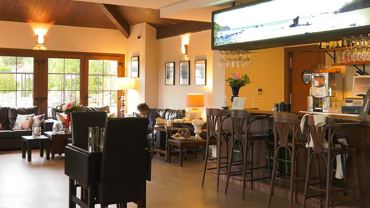 Hotel Playa de Aguilar - Cafeteria - Vista interior barra